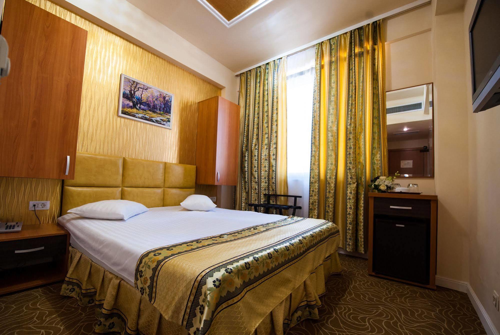 Best Western Hotel Lev Or I Bucharest Exterior photo