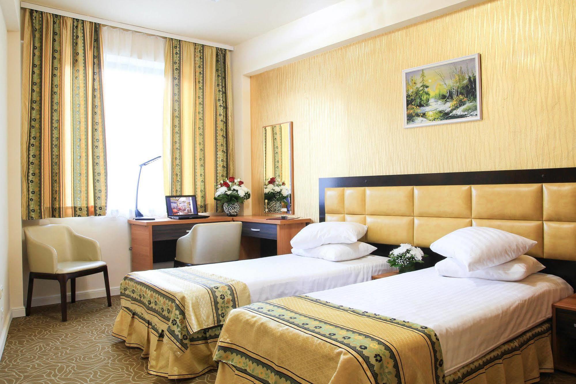 Best Western Hotel Lev Or I Bucharest Exterior photo