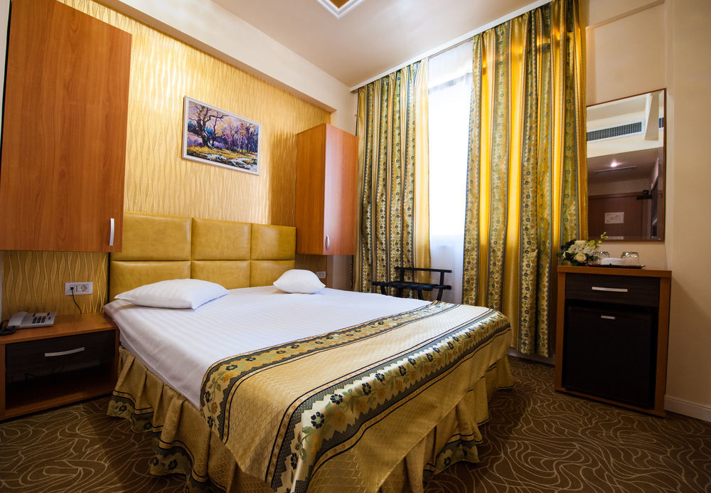 Best Western Hotel Lev Or I Bucharest Exterior photo