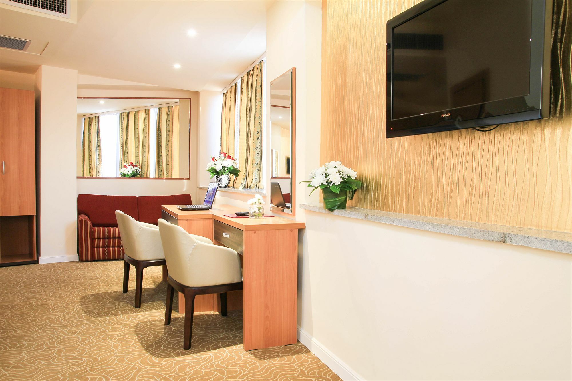 Best Western Hotel Lev Or I Bucharest Exterior photo